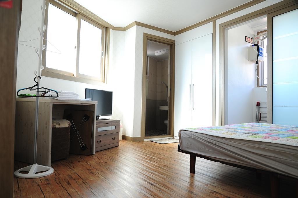 The 1St Andong Hostel Kültér fotó