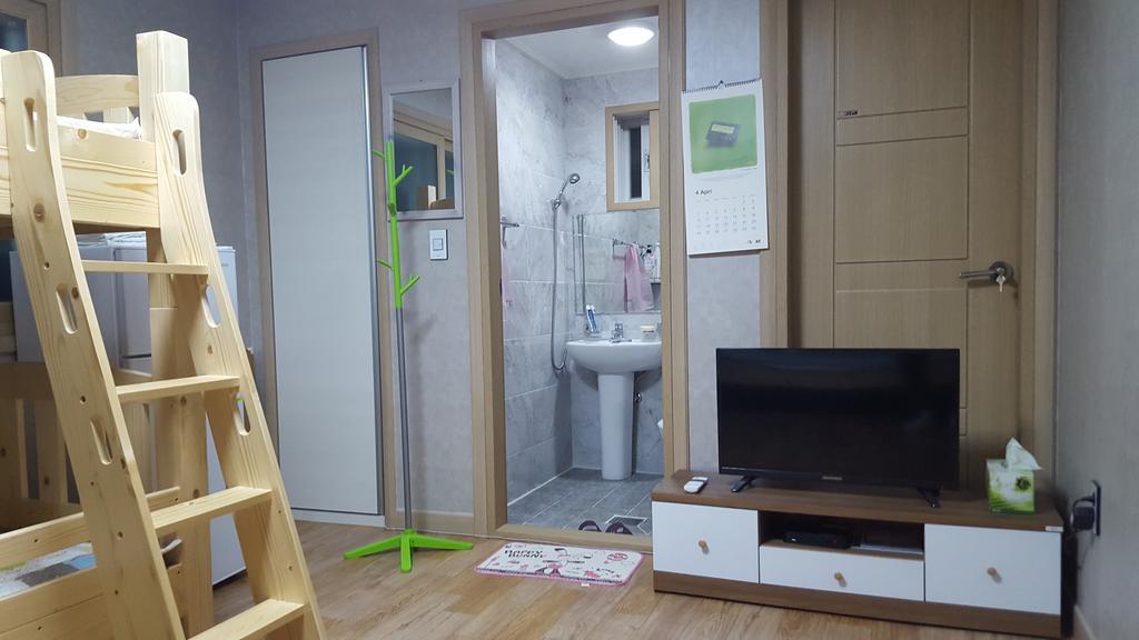 The 1St Andong Hostel Kültér fotó