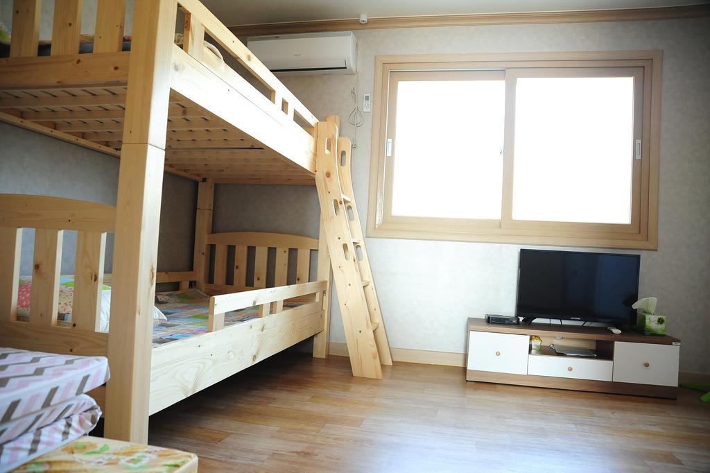 The 1St Andong Hostel Kültér fotó