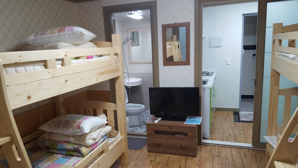 The 1St Andong Hostel Kültér fotó